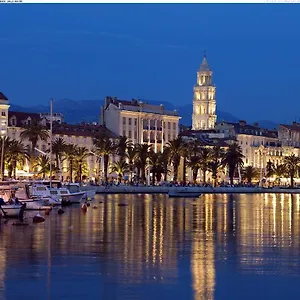 Apartment Onyx, Split